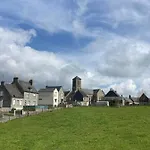 Des Pommiers Avec Terrain De Petanque Ferienhaus