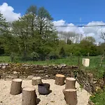 Des Pommiers Avec Terrain De Petanque Le Fresne-Poret