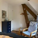 Des Pommiers Avec Terrain De Petanque Holiday home
