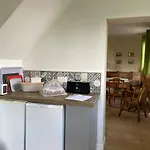 Des Pommiers Avec Terrain De Petanque Holiday home