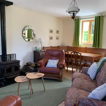 Des Pommiers Avec Terrain De Petanque Holiday home Le Fresne-Poret