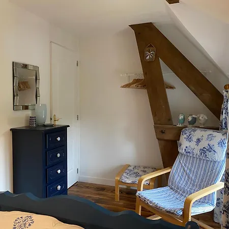 Des Pommiers Avec Terrain De Petanque Holiday home