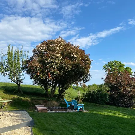 Des Pommiers Avec Terrain De Pétanque Casa vacanze Le Fresne-Poret