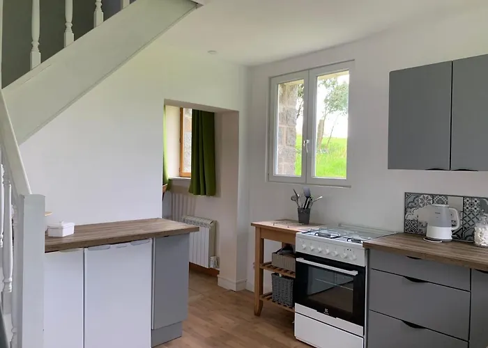 Сasa de vacaciones Des Pommiers Avec Terrain De Pétanque