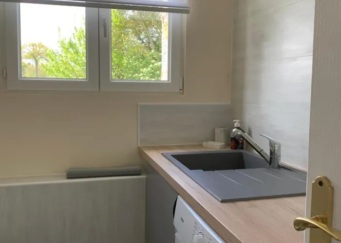 Des Pommiers Avec Terrain De Pétanque Сasa de vacaciones *