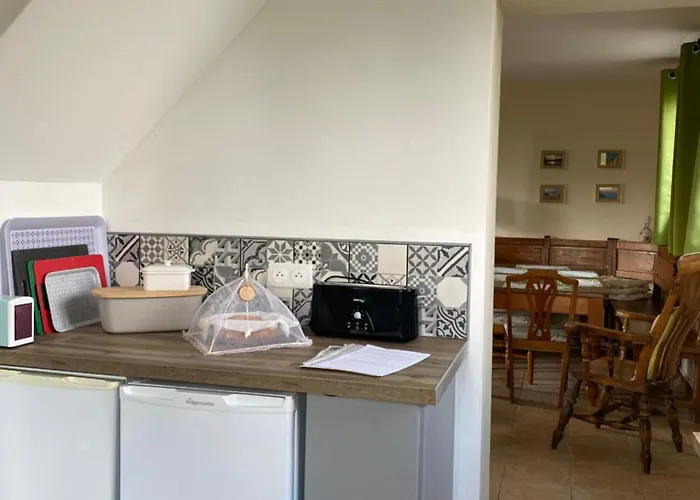 Des Pommiers Avec Terrain De Petanque Holiday home